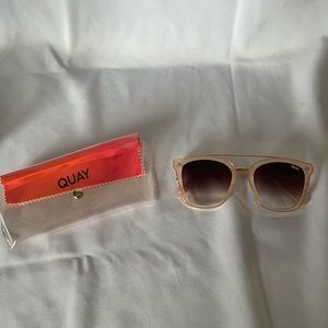 pink quay sunnies!
